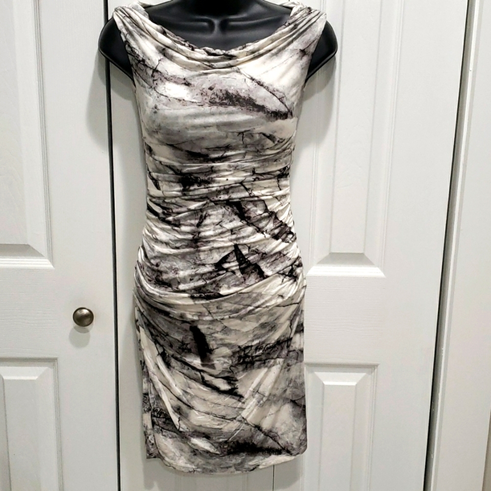 Jersey knit ruched printed body con dress